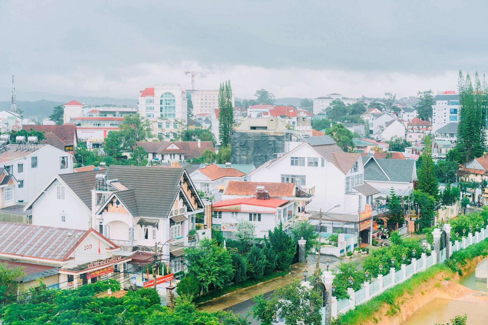 Anh Duc Hotel Da Lat City Buitenkant foto